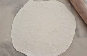 Calzone aux champignons de Paris - Façonnage 1