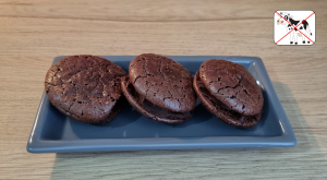 Macarons au chocolat noir et fleur de sel