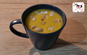 Velouté de Butternut au Lait de coco et Cacahuètes grillées