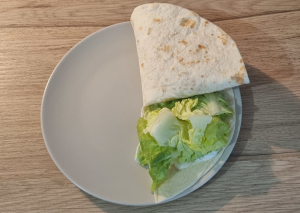 Wrap poulet et crudité express - façonnage 6