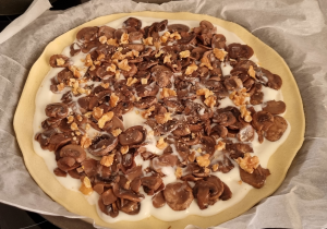 Tarte aux Champignons, à la Dent de Chat et aux Noix - façonnage 4