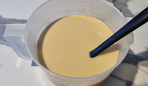 Yaourt au Caramel au Beurre salé - façonnage 4