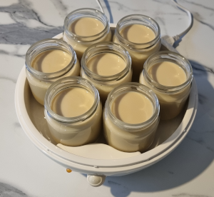 Yaourt au Caramel au Beurre salé - façonnage 5