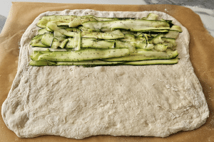 Fougasse aux Légumes du soleil et au Bacon - façonnage 6