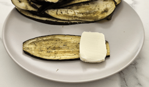 Roulé d'Aubergines à la Mozzarella - étape 11