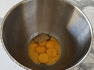 Tiramisu à l'Ananas caramélisé - étape 5