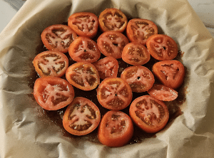 Tatin de Tomates aux Oignons confits et Chèvre frais - étape 3