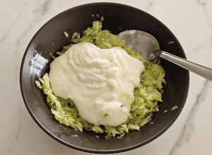 Tzatziki pauvre en lactose - étape 6