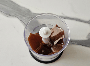Tartelettes au Chocolat noir et éclats de Caramel - étape 3