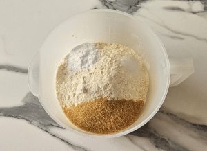 Cake marbré au Caramel beurre salé - étape 1