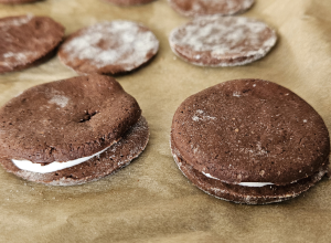 Gâteaux au Cacao fourrés à la Vanille - étape 18