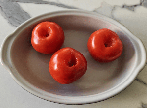 Œuf cocotte en robe de Tomate - étape 2