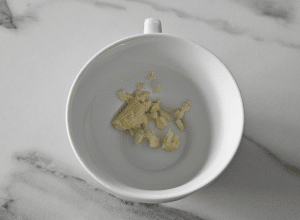 Vinaigrette à l'Ail - étape 1
