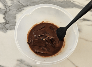 Mini-cake Chocolat et Pomme - étape 4
