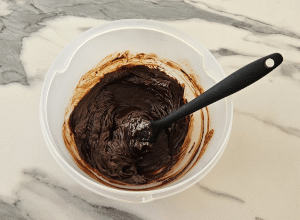 Mini-cake Chocolat et Pomme - étape 5