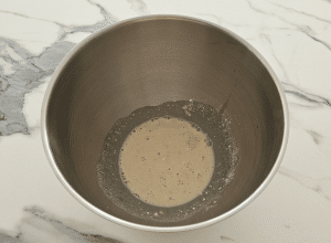 Cramique aux raisins secs - étape 1
