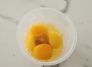 Crème aux œufs aux Pralines roses - étape 4