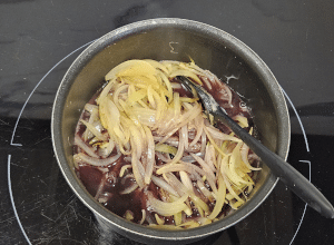 Sauce aux Oignons et Vin rouge - étape 6