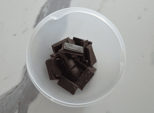 Mousse au Chocolat tourbillon Caramel - étape 1