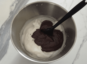 Mousse au Chocolat tourbillon Caramel - étape 5