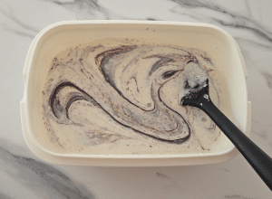 Glace au yaourt Coco et Chocolat noir - étape 5