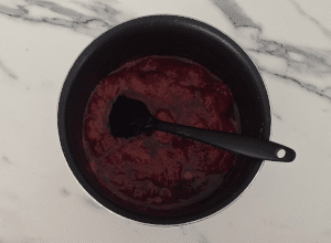 Esquimeau glacé au yaourt et aux fraises - étape 2