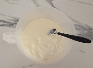 Esquimeau glacé au yaourt et aux fraises - étape 3