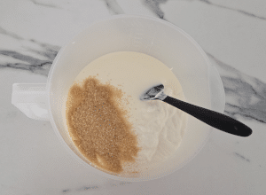 Esquimeau glacé au yaourt et aux fraises - étape 4