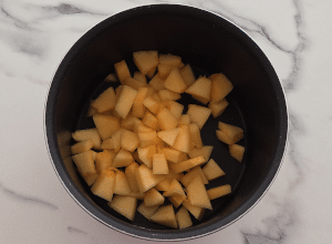 Esquimau glacé au yaourt et melon - étape 1