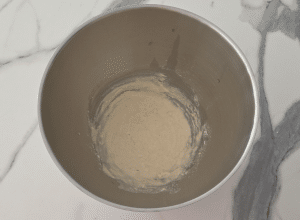 Pão com Chouriço - étape 1